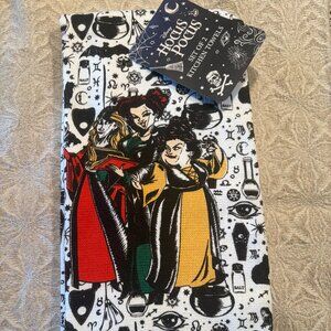 2 Disney HOCUS POCUS Kitchen Towels 16X26 Halloween Sanderson Sisters NEW